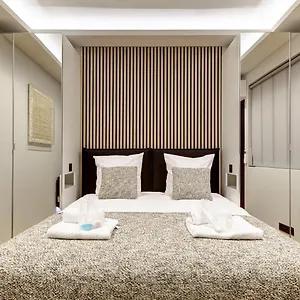 Apartment 327 Le Marais - Superb In, Paris
