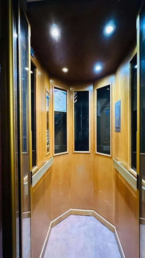 Villa D'Art - Claire Paris Apartment