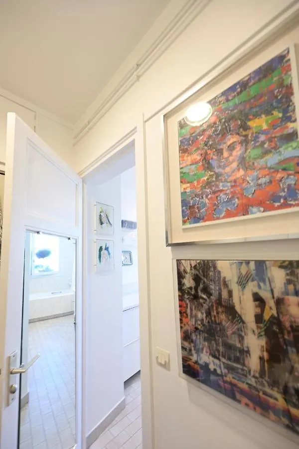 Apartment Villa D'Art - Claire Paris France